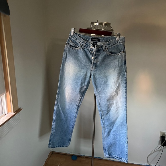 London Fog Low Rise Light Wash Jeans - Picture 1 of 4